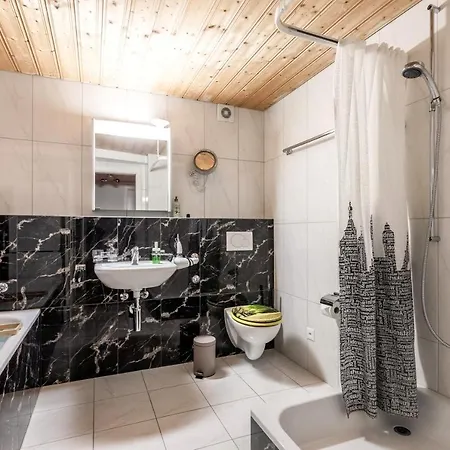 - Apartment Im Herzen Arosas - Grossraeumig, Stylisch & Zentral Exterior photo