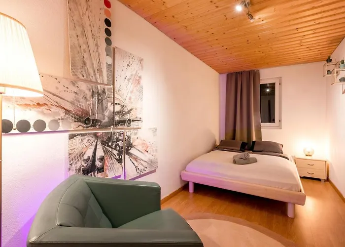 - Apartment Im Herzen Arosas - Grossraeumig, Stylisch & Zentral